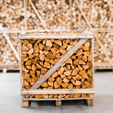 halve-pallet-elzenhout-recht-blur-inzoom-light