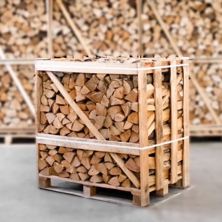 halve-pallet-essenhout-schuin-blur-inzoom-light