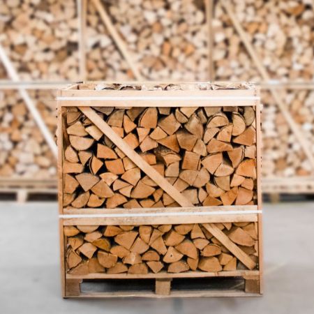 halve-pallet-essenhout-recht-blur-inzoom-light